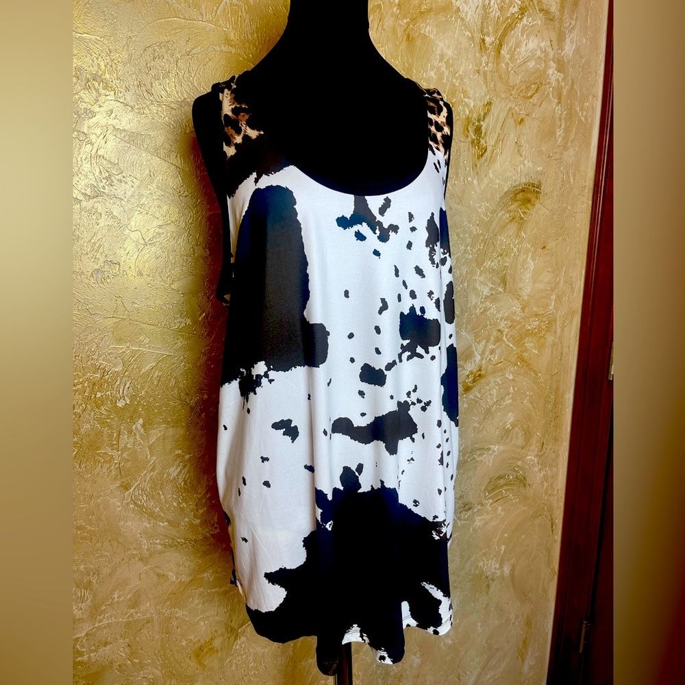 Cow/Animal Print Tank Top Large